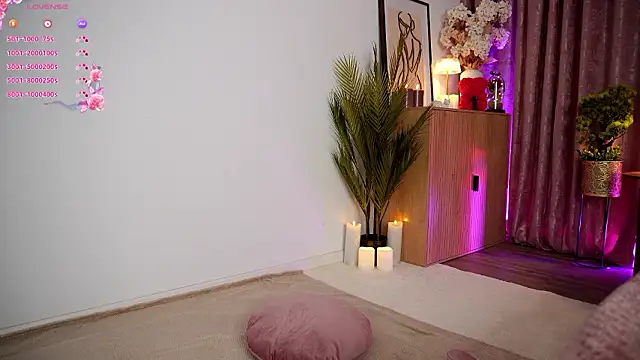 Emily__Hudsson's cam snapshot