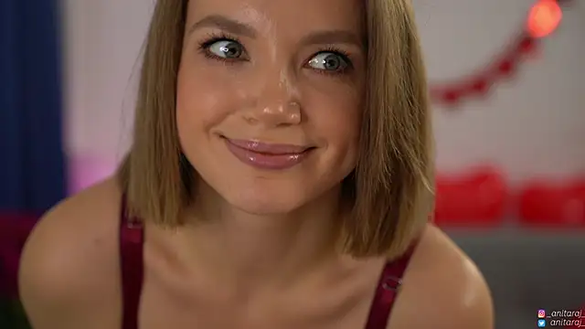 anitaraj_'s cam snapshot