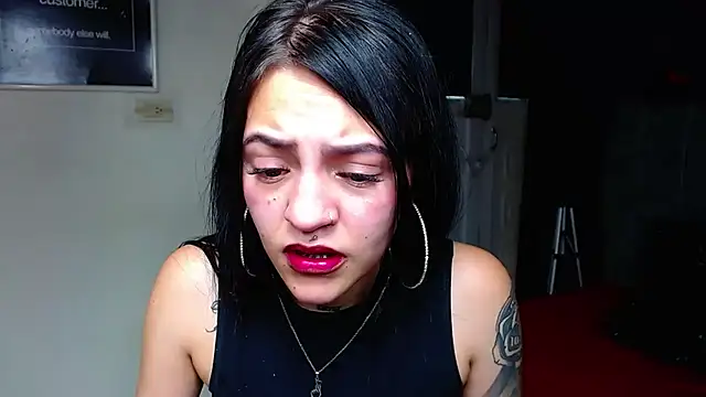 Violettasquirt's cam snapshot