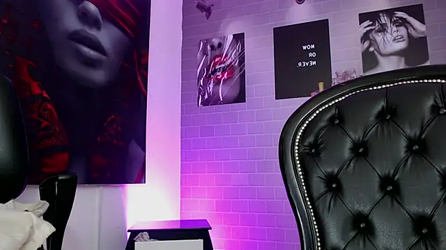 aleesha_cameron02's cam snapshot