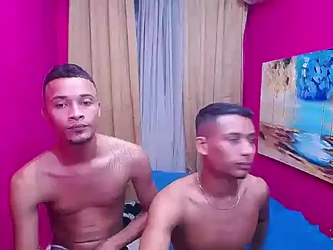 bigcock_latins's cam snapshot