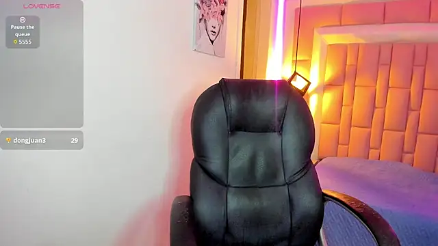 Amelia_Lopez24's cam snapshot