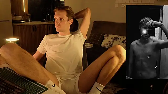 Leonnextdoor's cam snapshot