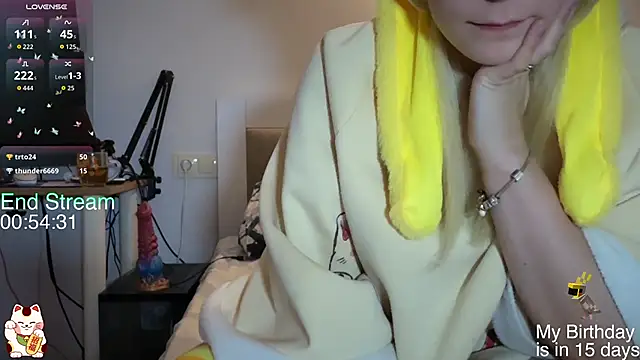 ShiroiFubuki's cam snapshot