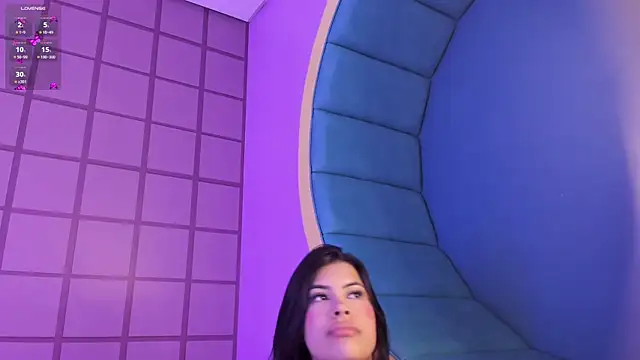 giamonroe's cam snapshot