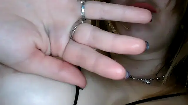 SWEETLUNA077's cam snapshot