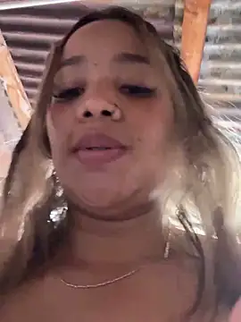 AriVelvet's cam snapshot