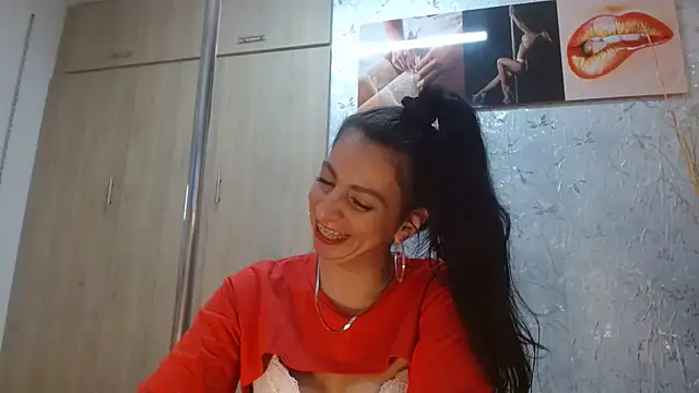 PaulinaRubio_'s cam snapshot