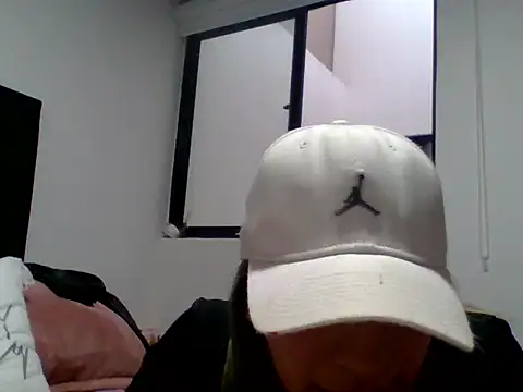 Ambar_Cortes's cam snapshot