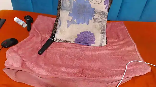 DarkNipple_'s cam snapshot