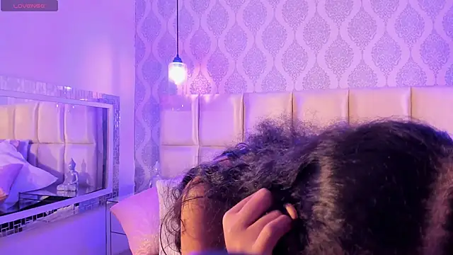 KimWexlerr_'s cam snapshot