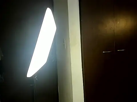 mabelsaravia's cam snapshot