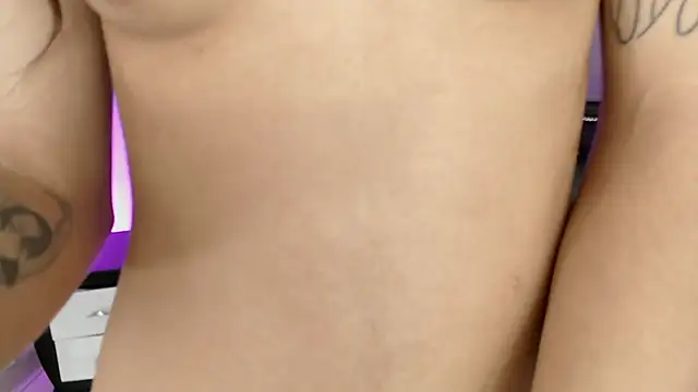 aleesha_cameron02's cam snapshot