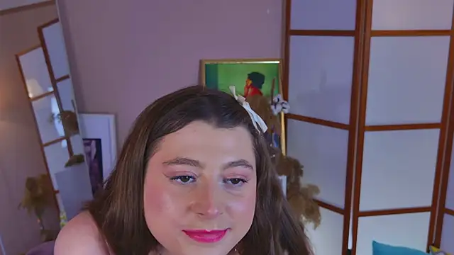 Queen_Michelle_'s cam snapshot