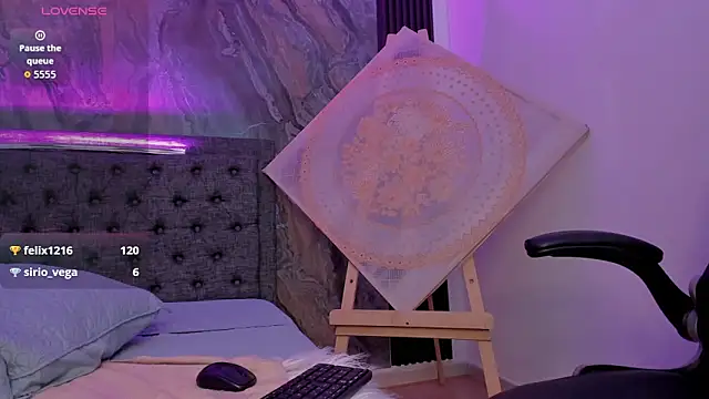 Alicee_Stonee_'s cam snapshot