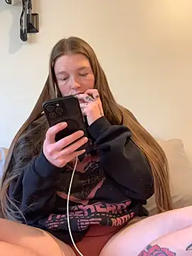 PussiesnCream_'s cam snapshot