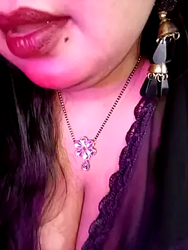 Suhanakhan04's cam snapshot