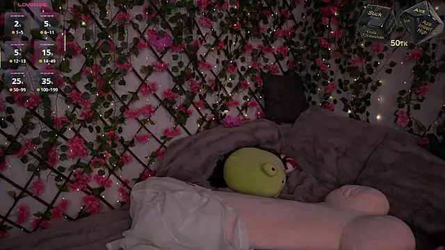 Petite_Polly's cam snapshot