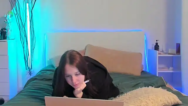 Santythousand's cam snapshot