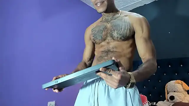 Salomon_koude live sex cam