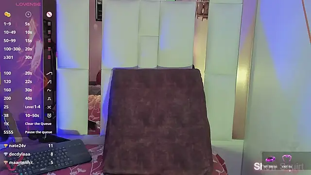 Alanna_hot3 live sex cam