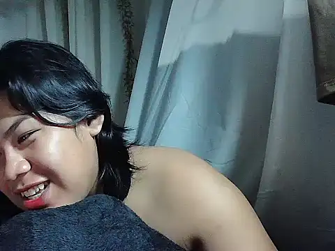 Huntrix2025 live sex cam