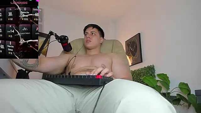 Thom_Ohtani live sex cam