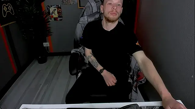 LandonMalone's cam snapshot