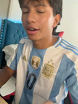 Leonarrrd_01's cam snapshot