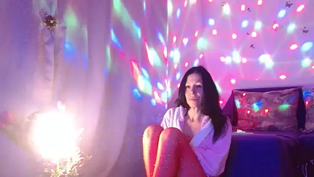 ElysaSun's cam snapshot