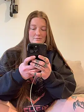 PussiesnCream_'s cam snapshot