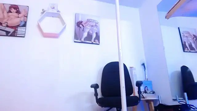 alanis_brown's cam snapshot