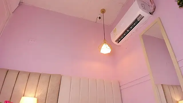 _lucia_18's cam snapshot