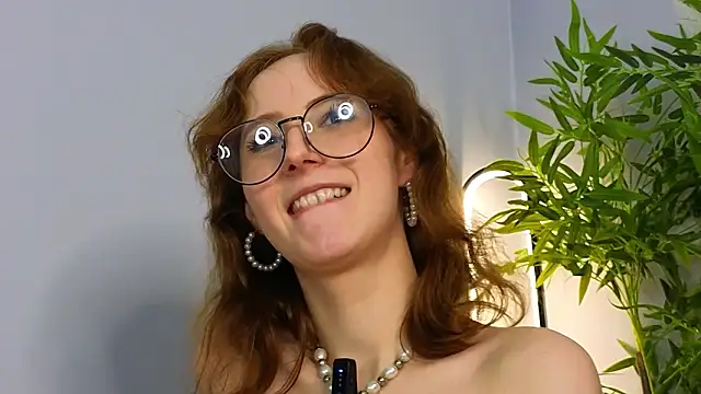 LissaKhalifa live sex cam