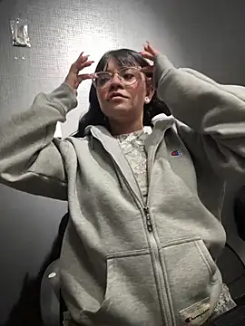 AngieRousse_'s cam snapshot