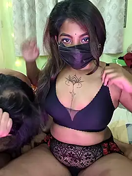 Trending_Couple live sex cam