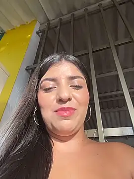 Isaa-Sweet's cam snapshot