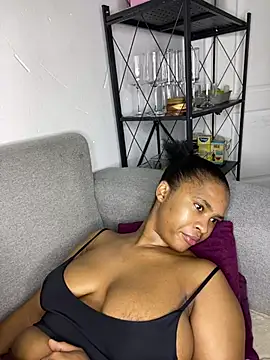 _Fifi's cam snapshot