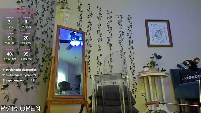 Peaches_N_Kreme's cam snapshot