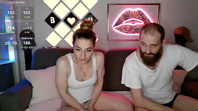 XBellaXundXUweX's cam snapshot