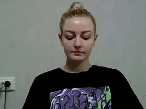 KelGrov2's cam snapshot