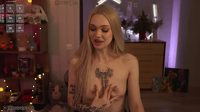 ManiFreyja's cam snapshot