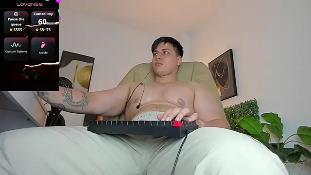 Thom_Ohtani live sex cam