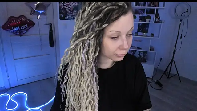 HoneySallyMoore's cam snapshot