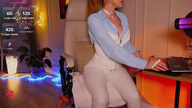 AstArta_R_A's cam snapshot