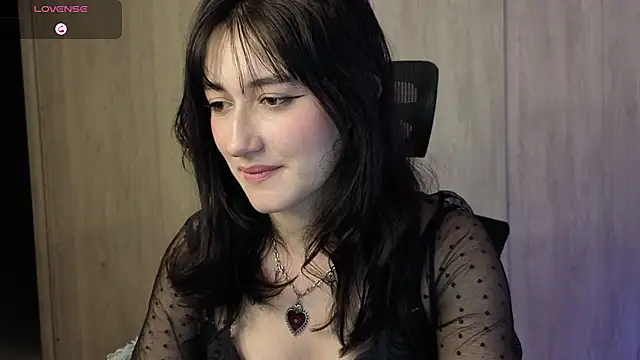 AlessandraLB's cam snapshot