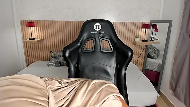 jasmyne_anbar's cam snapshot