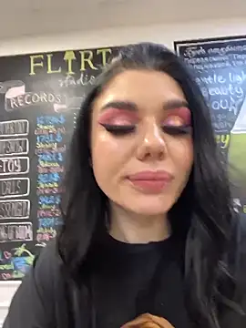 MaeveMoon's cam snapshot