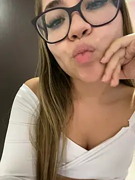 NatashaCruz-'s cam snapshot