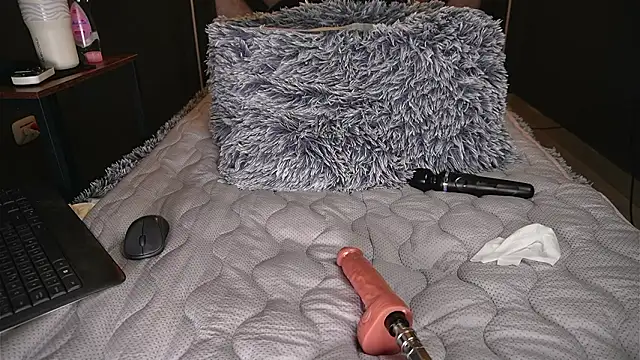 Katiehill_1's cam snapshot